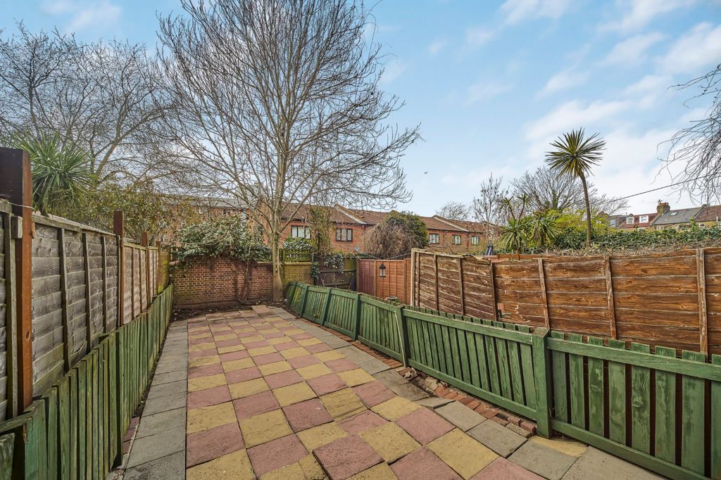 Property photo 3 of 12 Picture No. 35