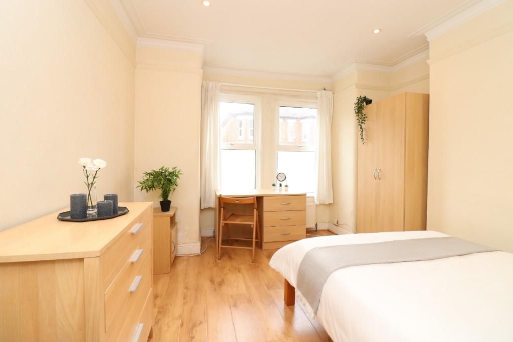 Property photo 2 of 4