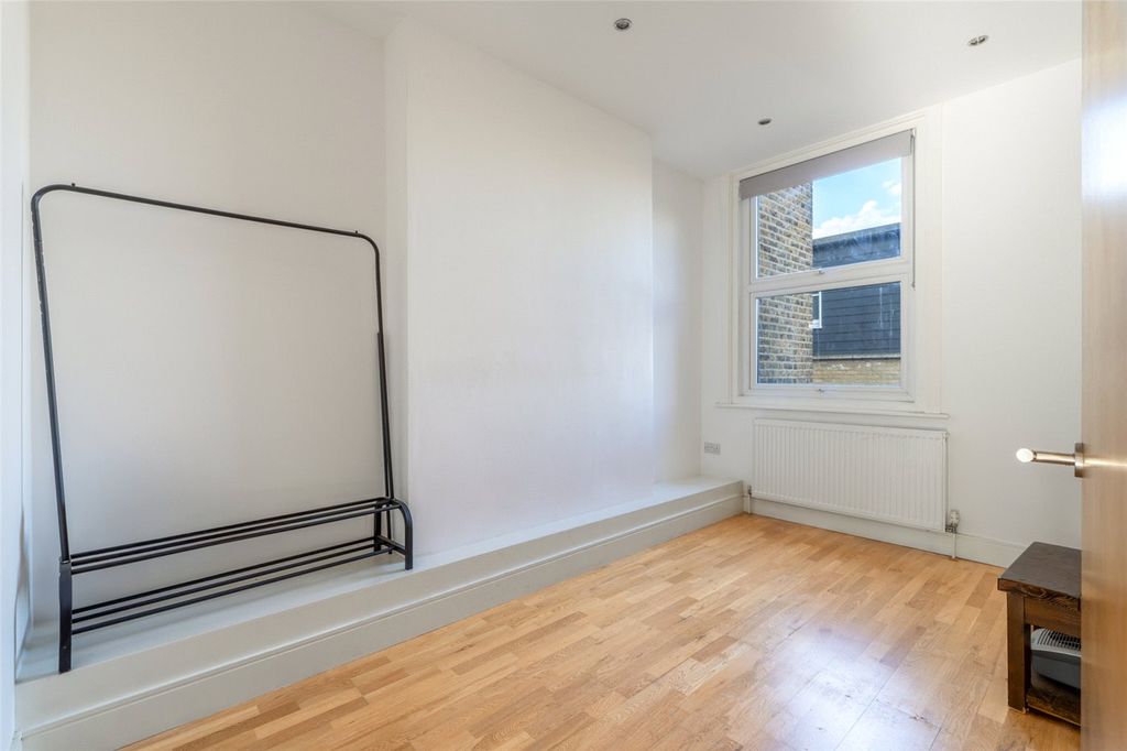 Property photo 2 of 11 Picture No. 01