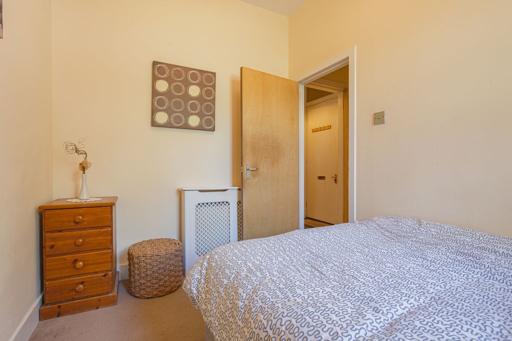 Property photo 2 of 8 Bedroom 1.2