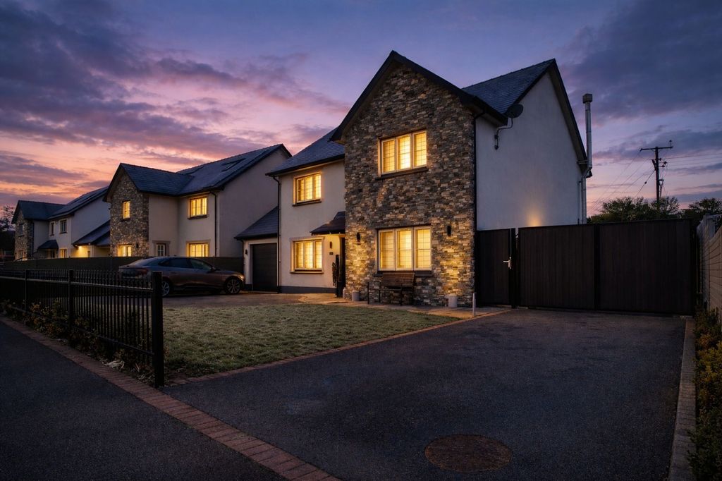 Property photo 2 of 50 2