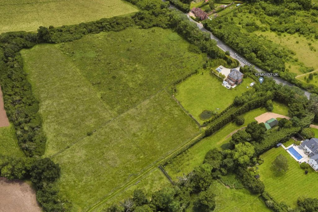 Property photo 2 of 7