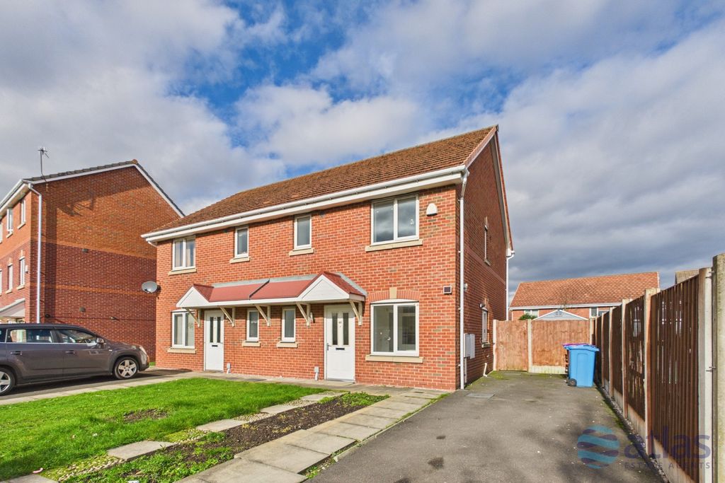 Property photo 1 of 14 External