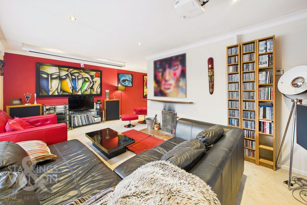 Property photo 3 of 29