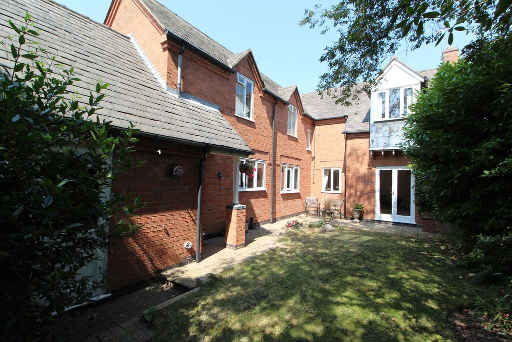 Property photo 3 of 22