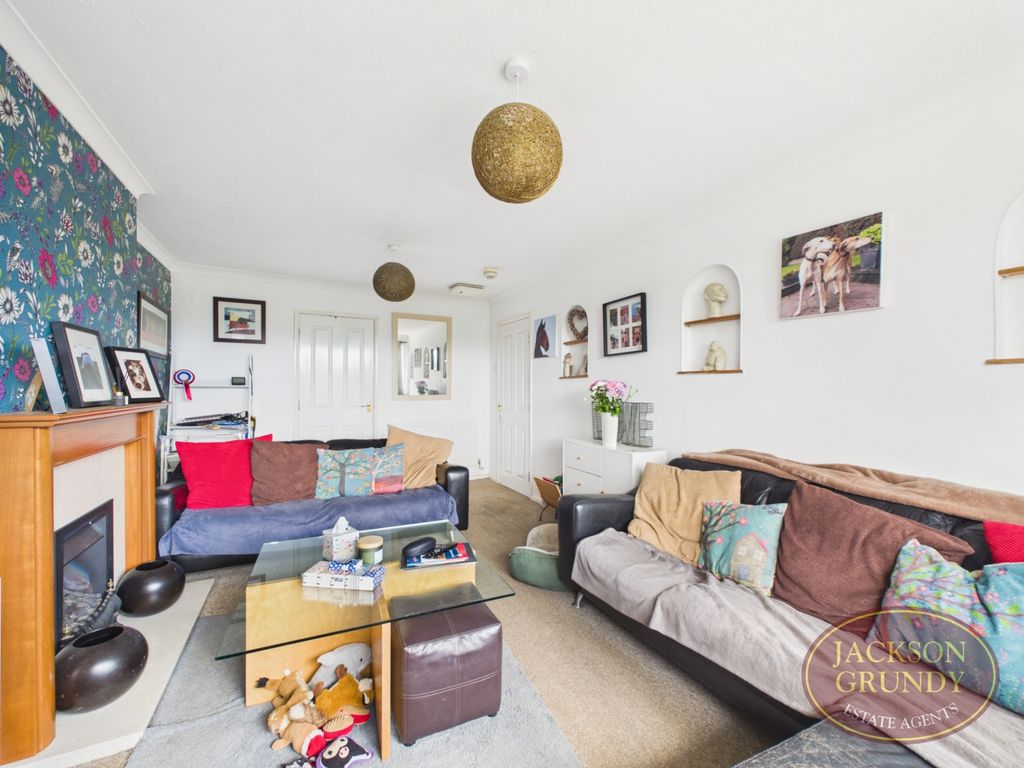 Property photo 3 of 13 Bankside