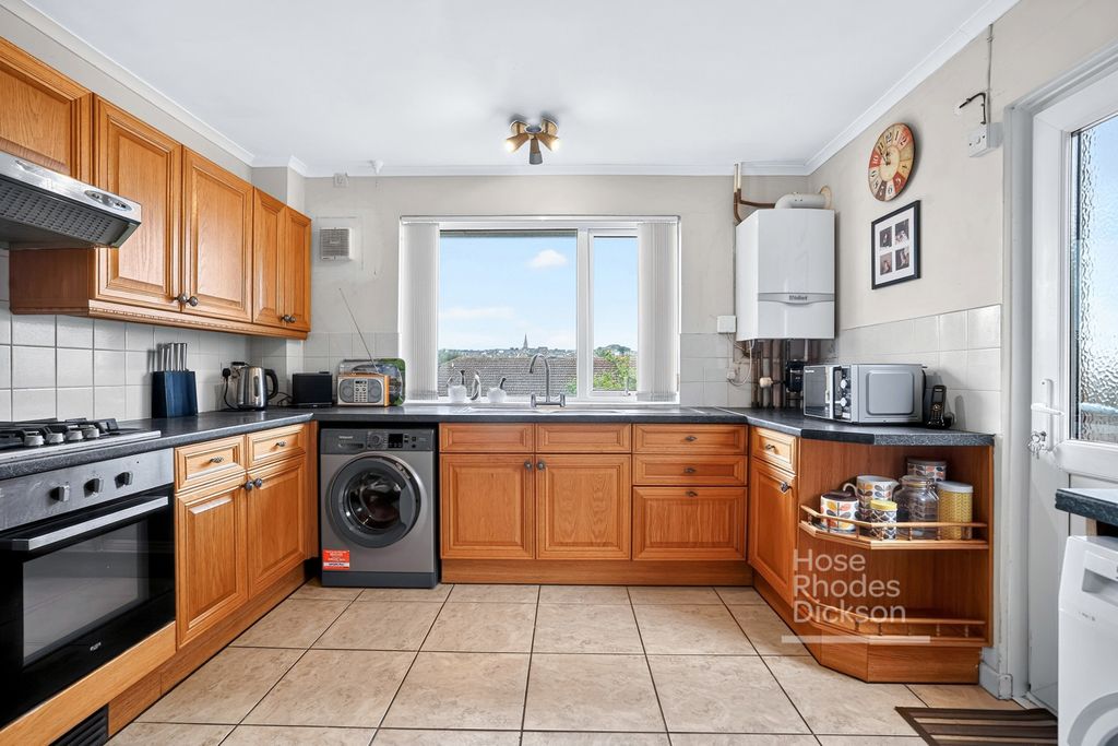 Property photo 2 of 20 Pbox-Img.Jpg