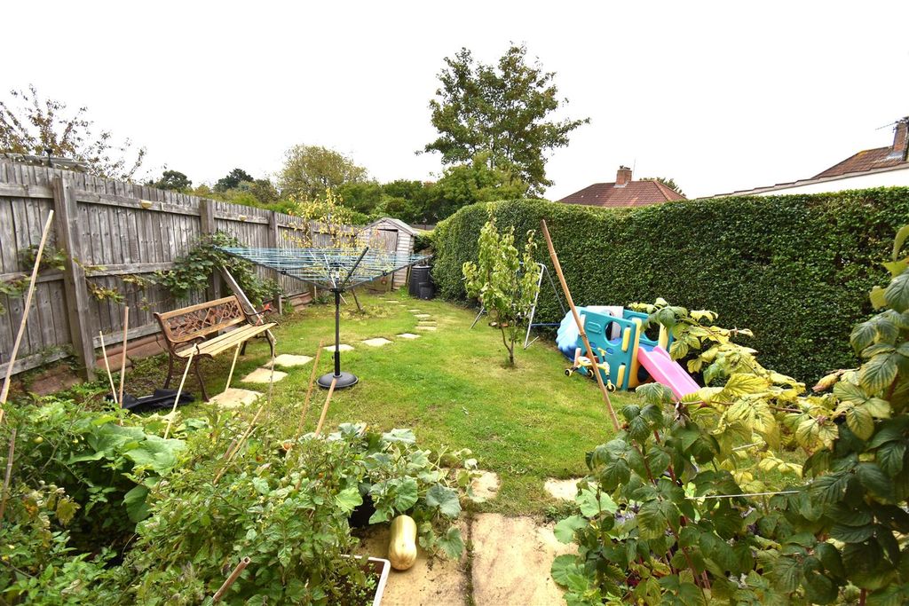 Property photo 2 of 20