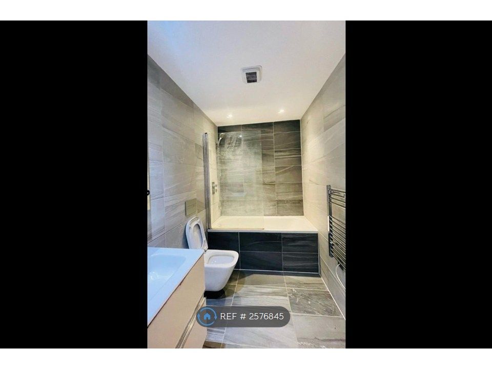 Property photo 3 of 5 Bathroom