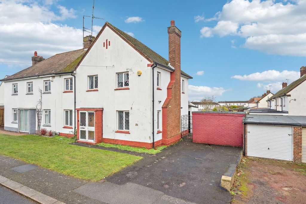 Property photo 1 of 16