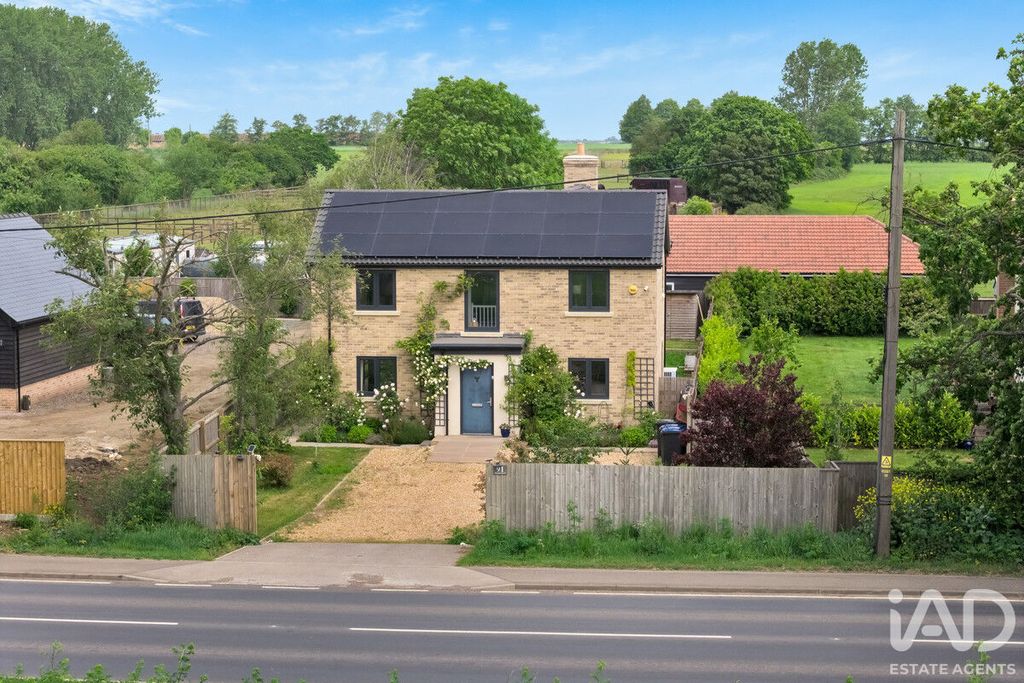 Property photo 1 of 28