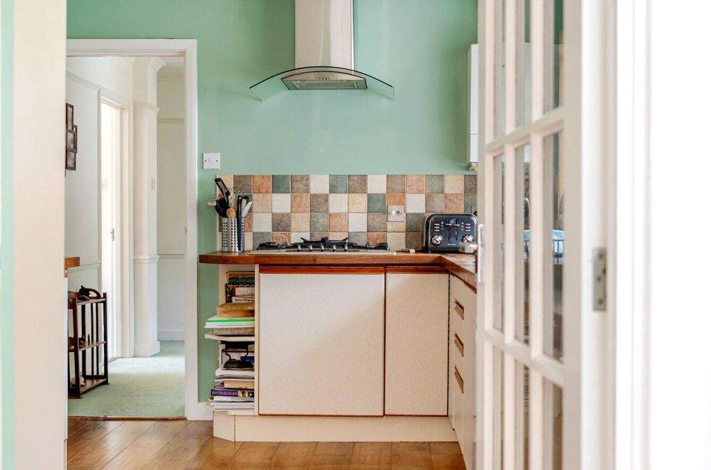 Property photo 2 of 4 Kitchen