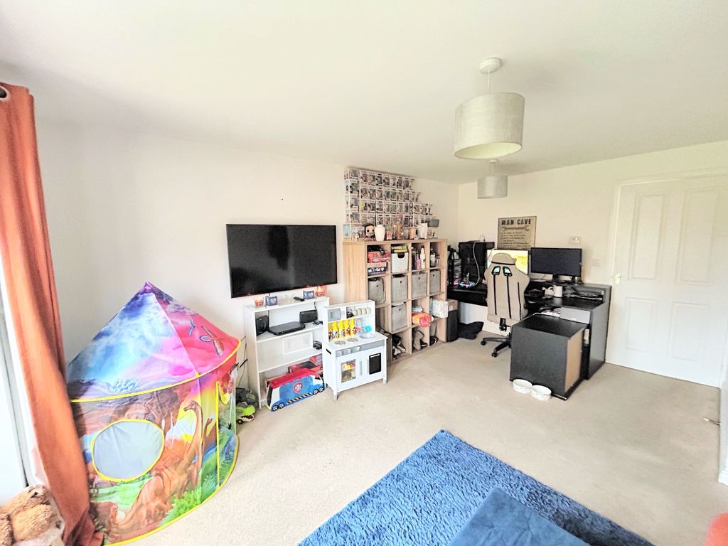 Property photo 3 of 22