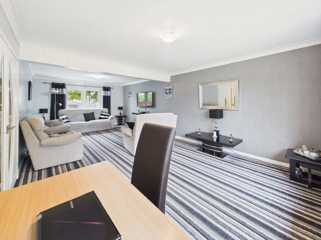 Additional image 9 of 5 bed detached house for saleGlenburn Close, Airdrie ML6