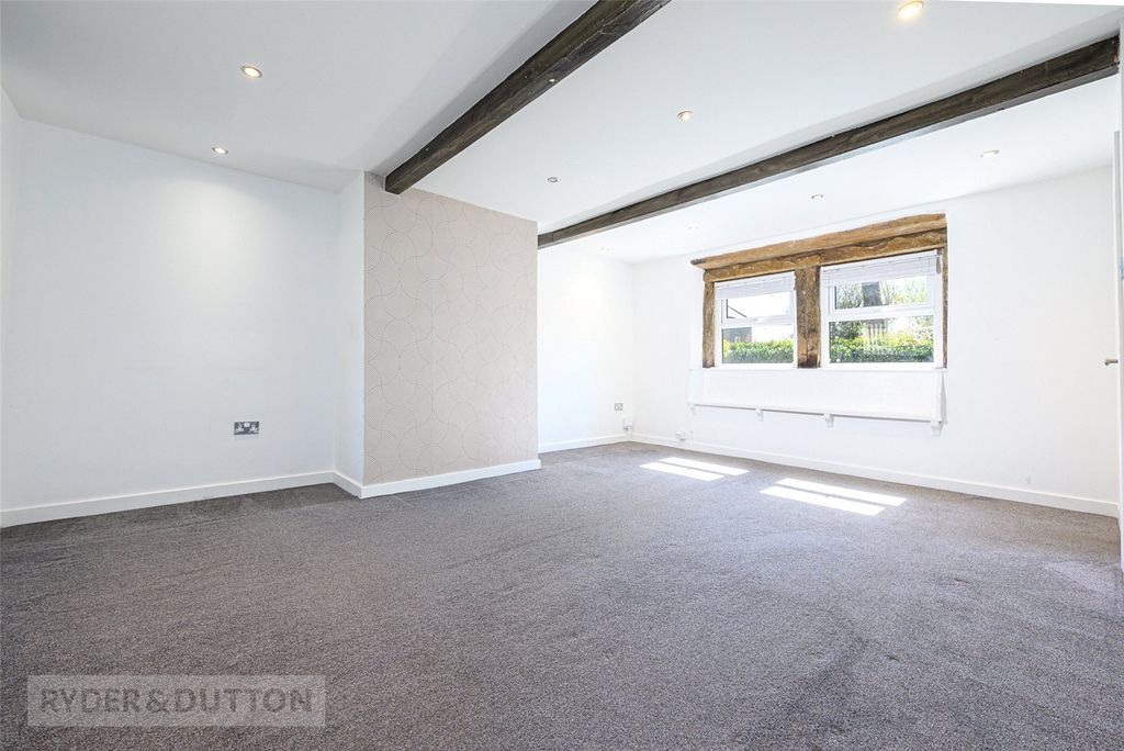Property photo 2 of 16 Picture No. 05