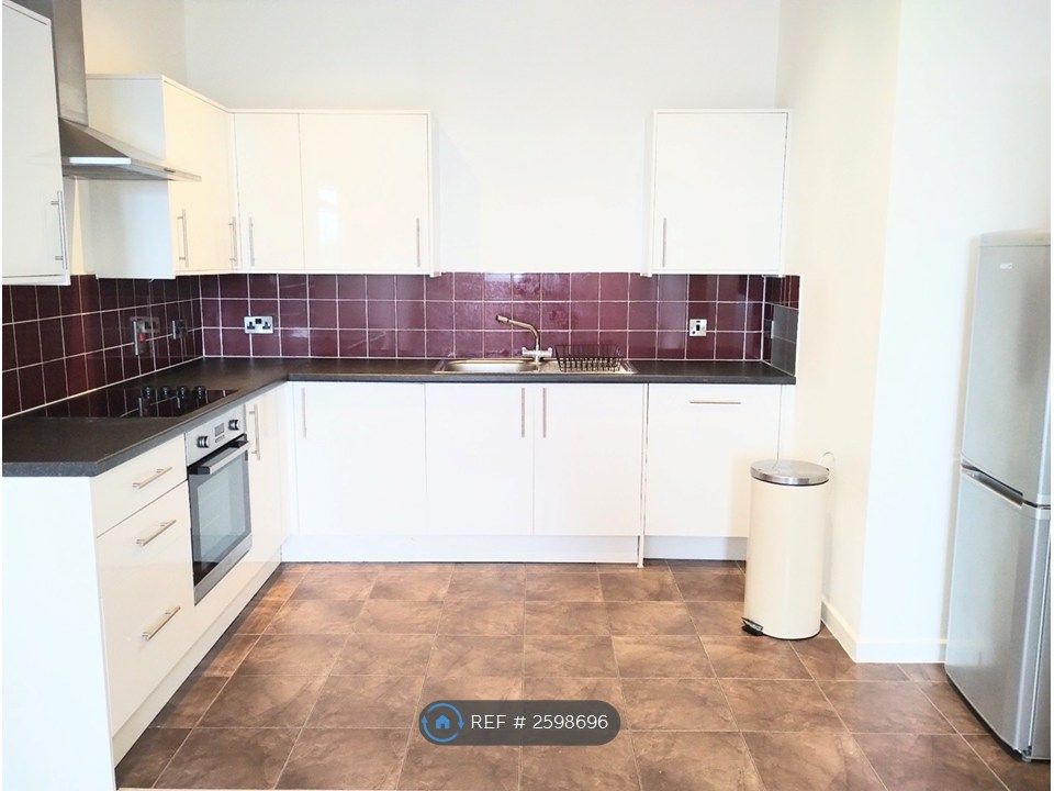 Property photo 2 of 10