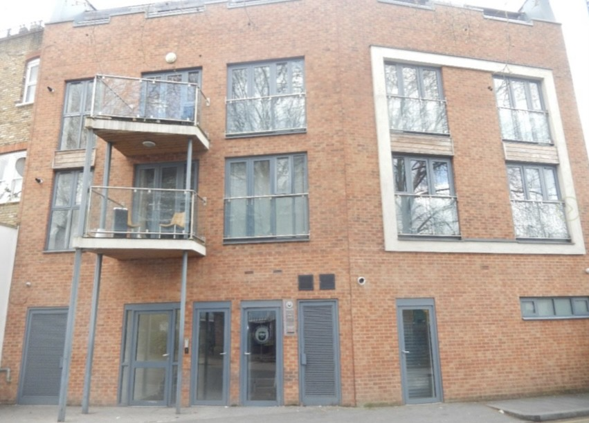 Property photo 1 of 6