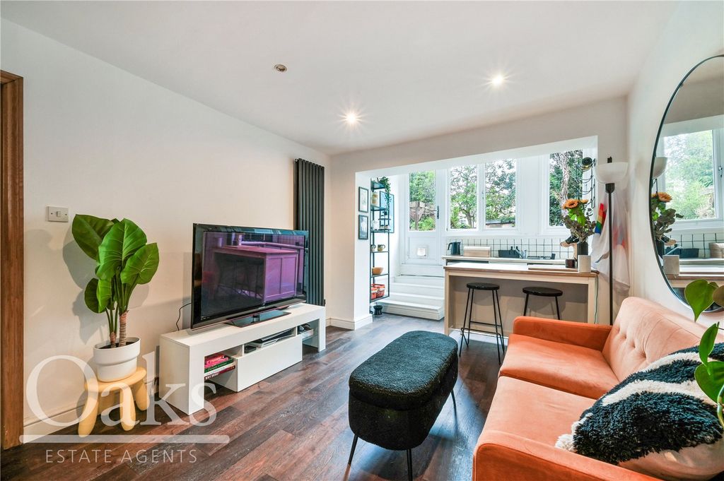 Property photo 1 of 8 Picture No. 05