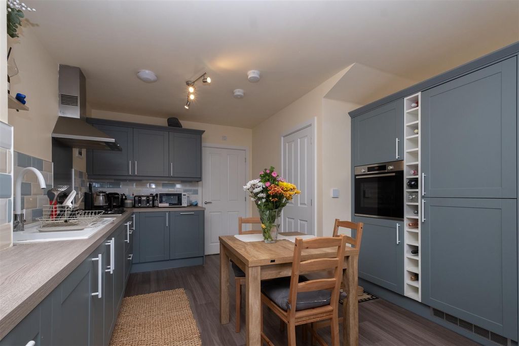 Property photo 3 of 15 Puffin-11.Jpg