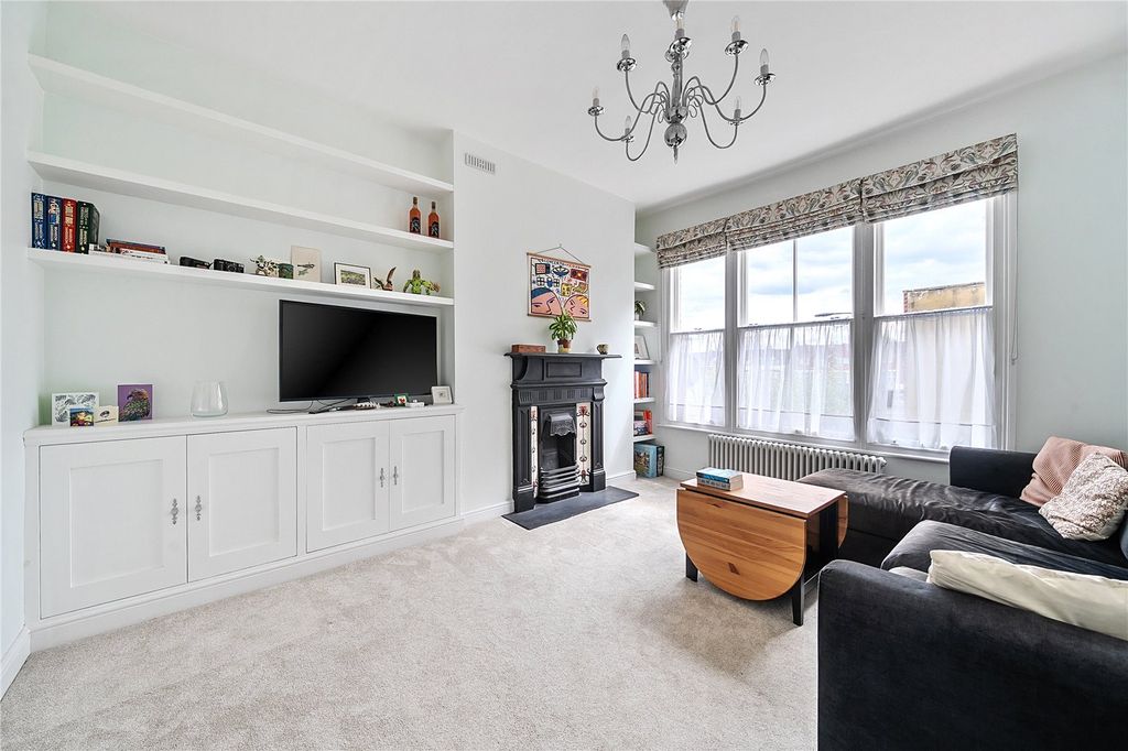 Property photo 2 of 17 Picture No. 26