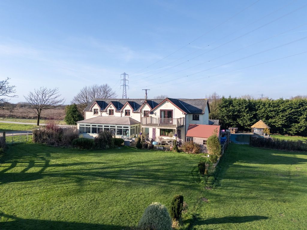Property photo 2 of 47