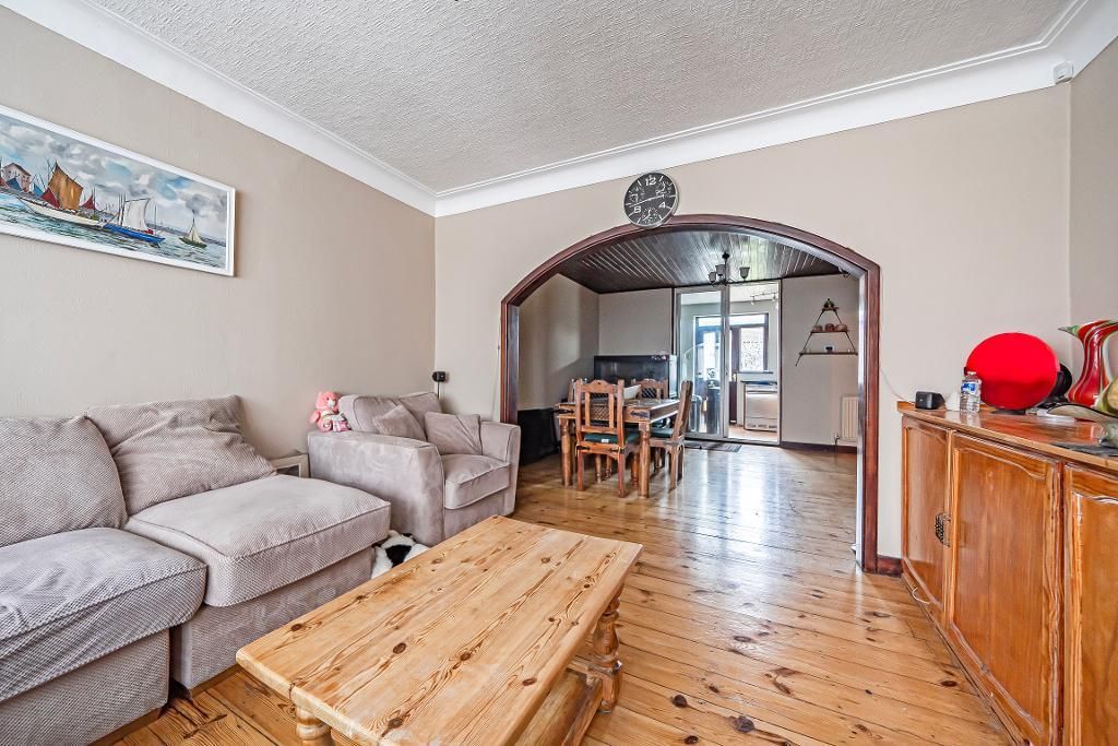 Property photo 2 of 16 Photo 2