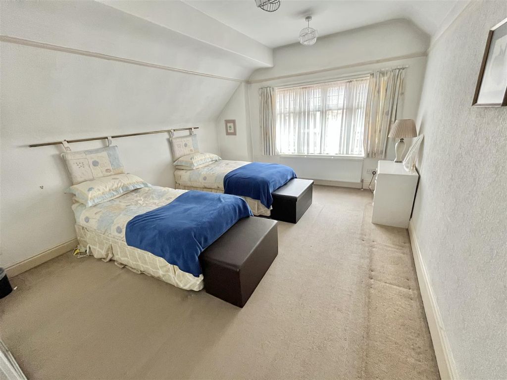 Property photo 3 of 36 Image 3