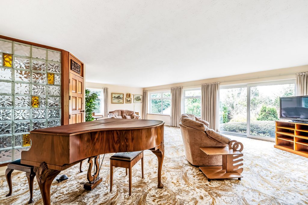Additional image 7 of 5 bed detached house for saleQuarry Road, Oxted, Surrey RH8