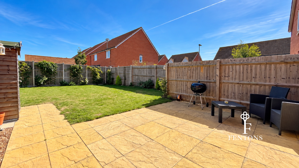 Property photo 2 of 18 Rear Garden