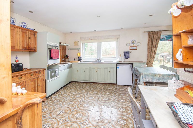 Property photo 3 of 14 Kitchen