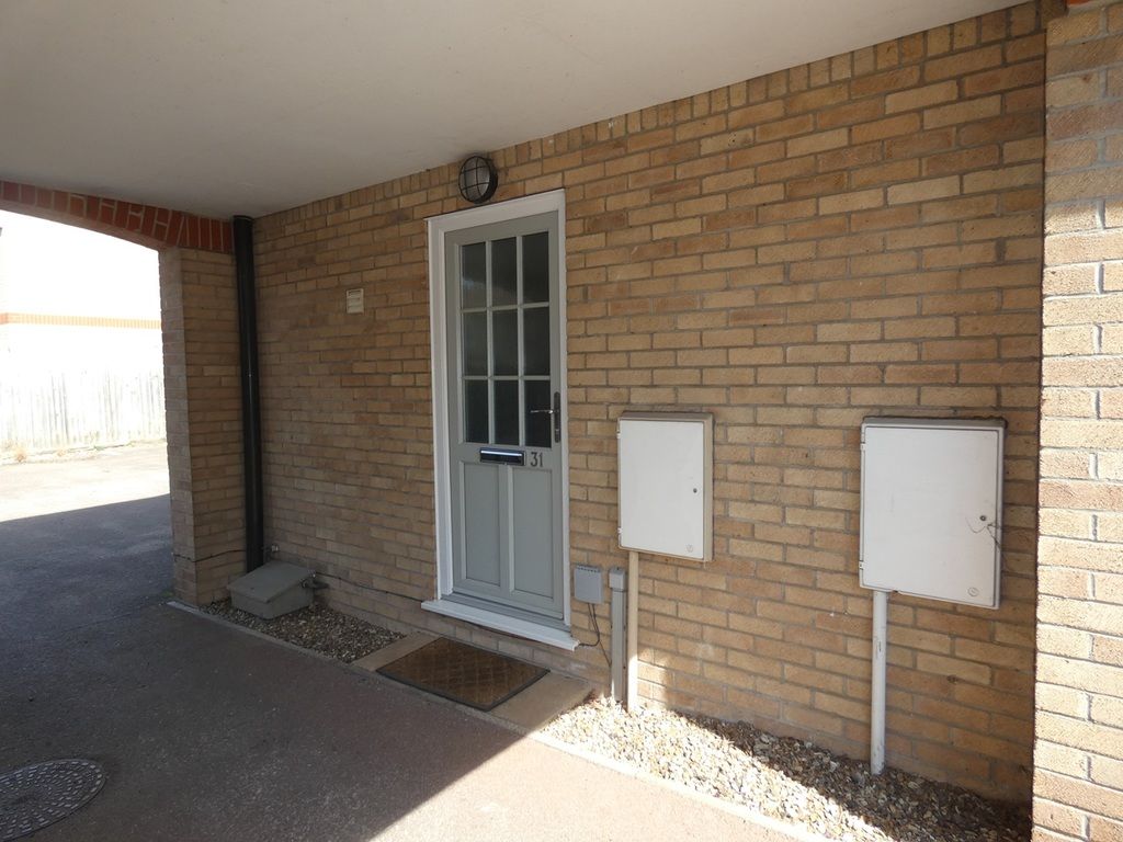 Property photo 2 of 8