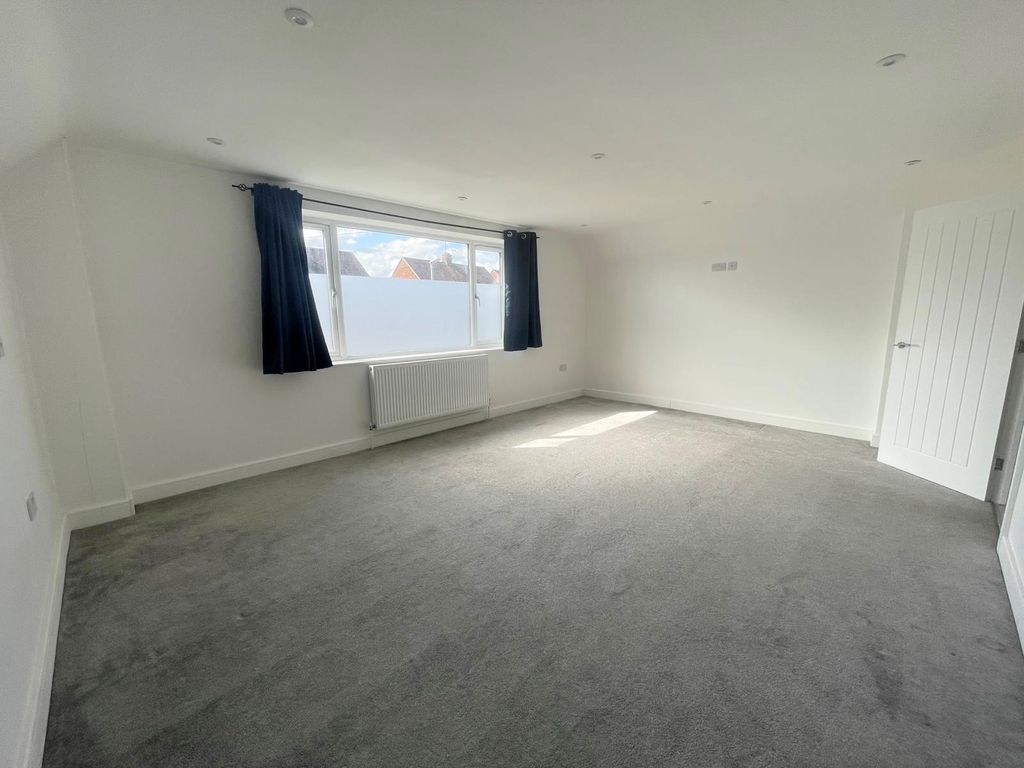 Property photo 2 of 6 Front