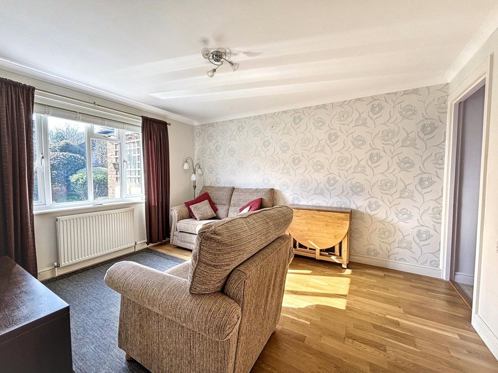 Property photo 2 of 14