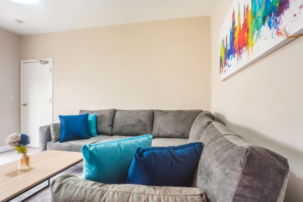 Property photo 3 of 16 Photo 3