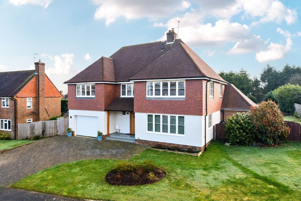 Property photo 1 of 11