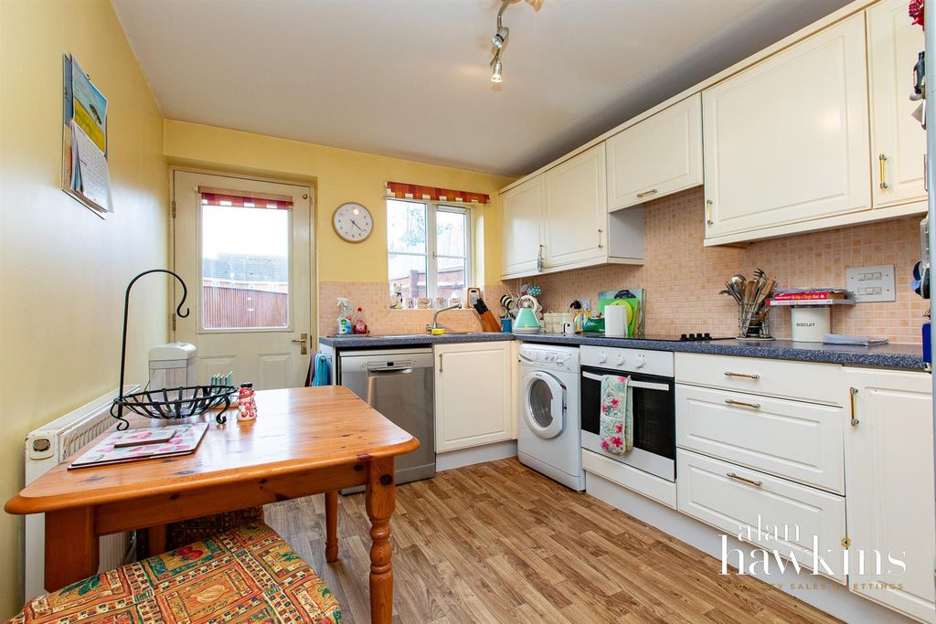 Property photo 3 of 10 3383-04.Jpg