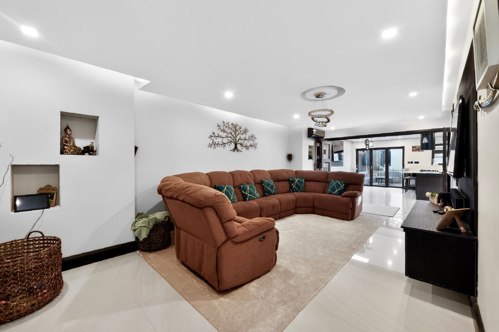 Property photo 3 of 21 Reception Room