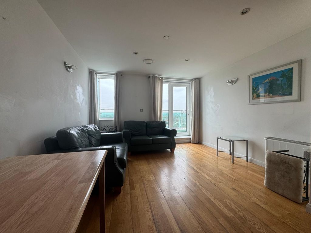 Property photo 2 of 5 49102B5B-2959-4Fe1-8395-832A79202B7A