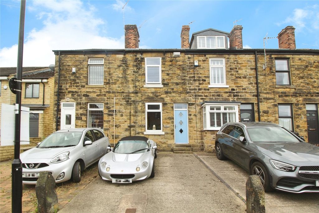 Property photo 1 of 10 Front