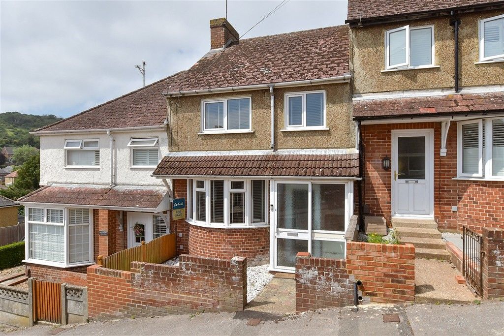 Property photo 1 of 10 External Front Web..