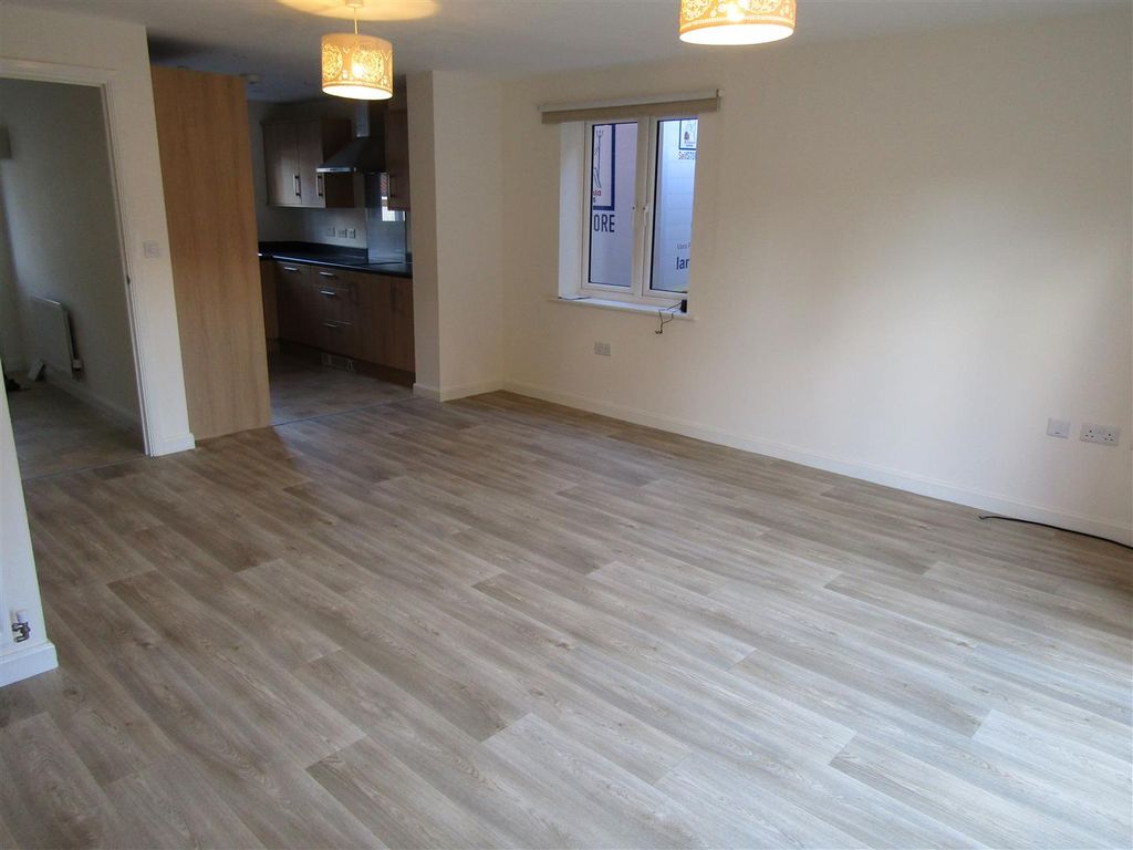 Property photo 3 of 13 Img_0040.Jpg