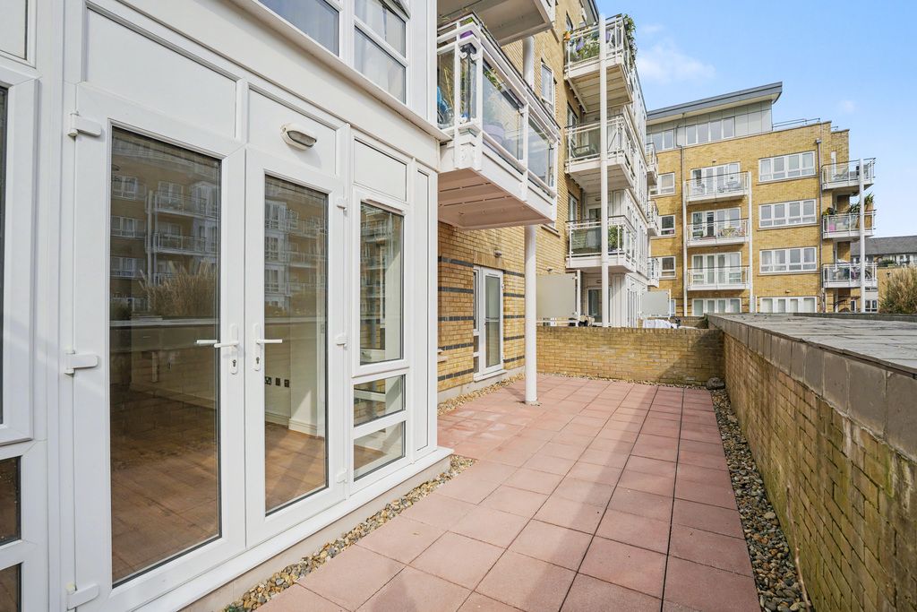 Property photo 3 of 12