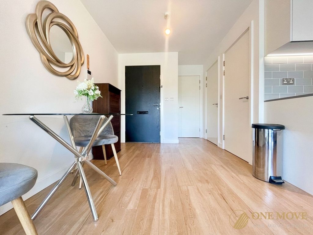 Property photo 3 of 31