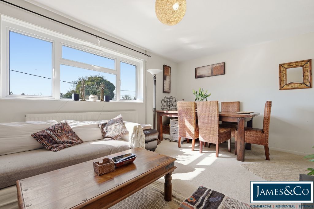 Property photo 2 of 13 4Afelstedj