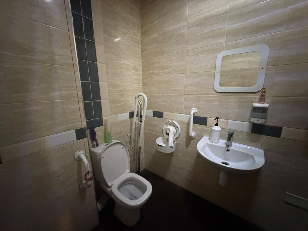 Property photo 3 of 3