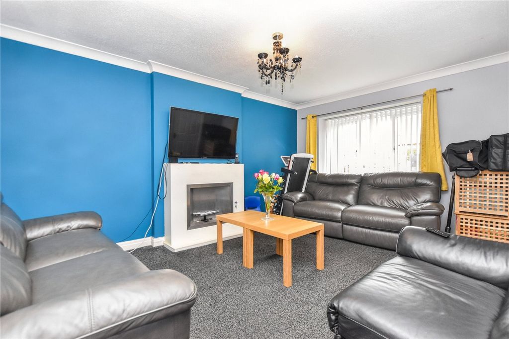 Property photo 2 of 30 Picture No. 13