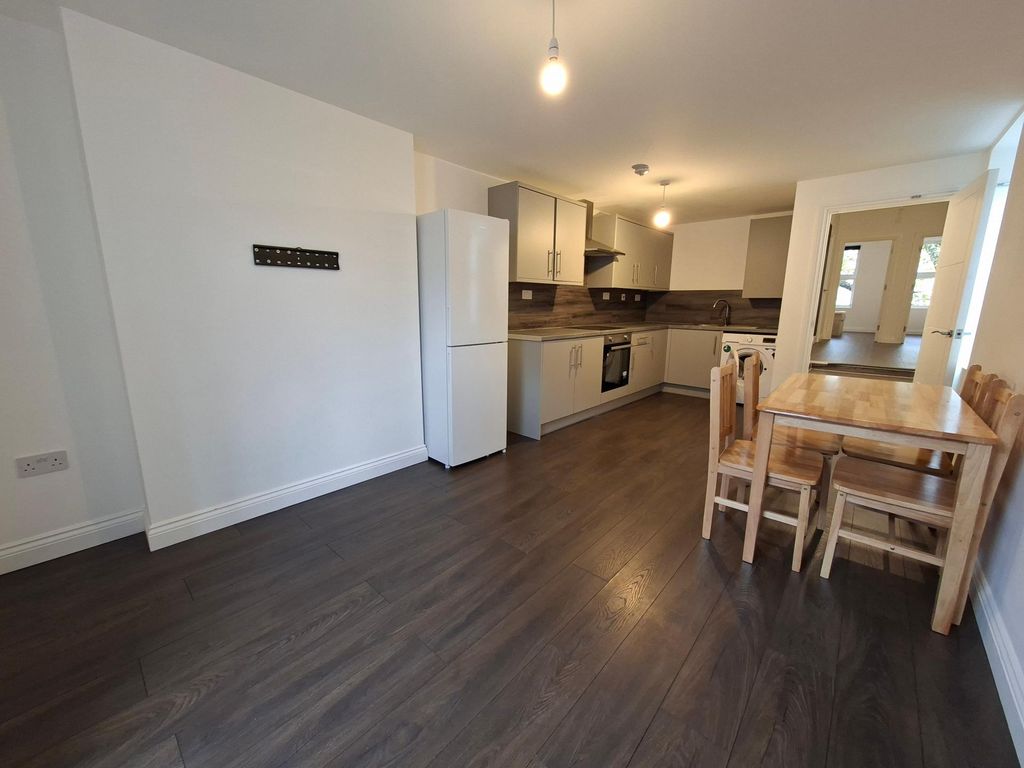 Property photo 2 of 12 Photo 1