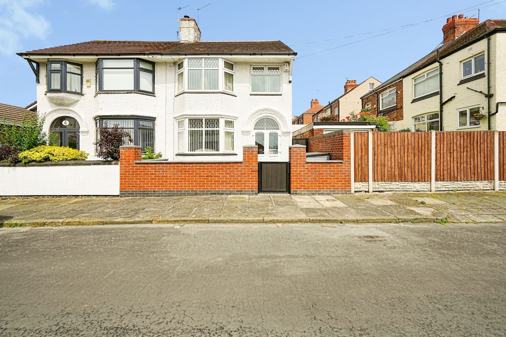 Property photo 2 of 15