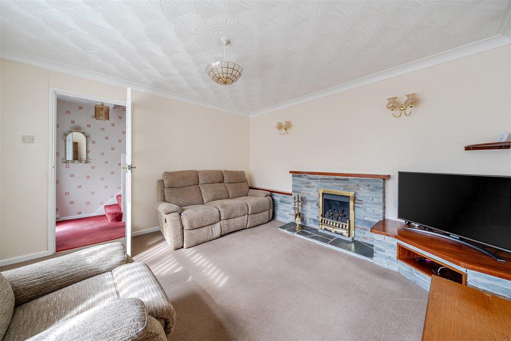 Property photo 3 of 18 Manor Sitting Room.Jpg