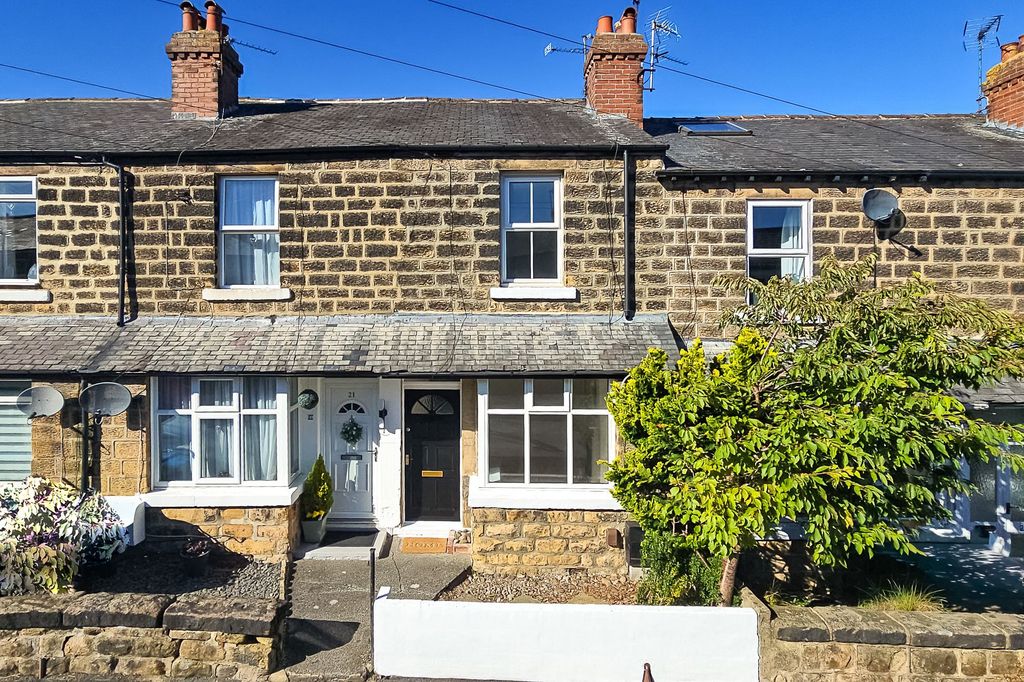 Property photo 1 of 18